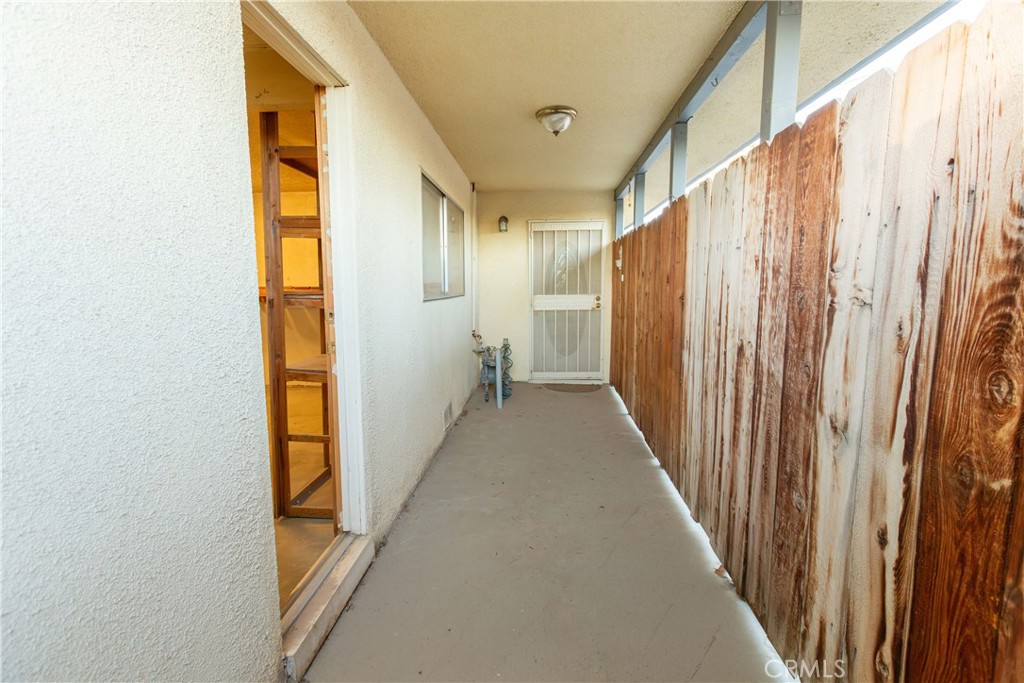 2440 E Howard Property Photo 27