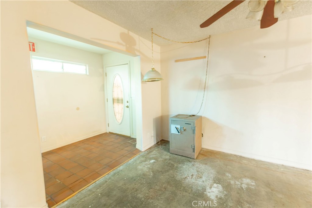 2440 E Howard Property Photo 30
