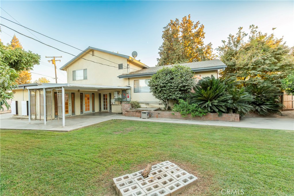 2440 E Howard Property Photo 44