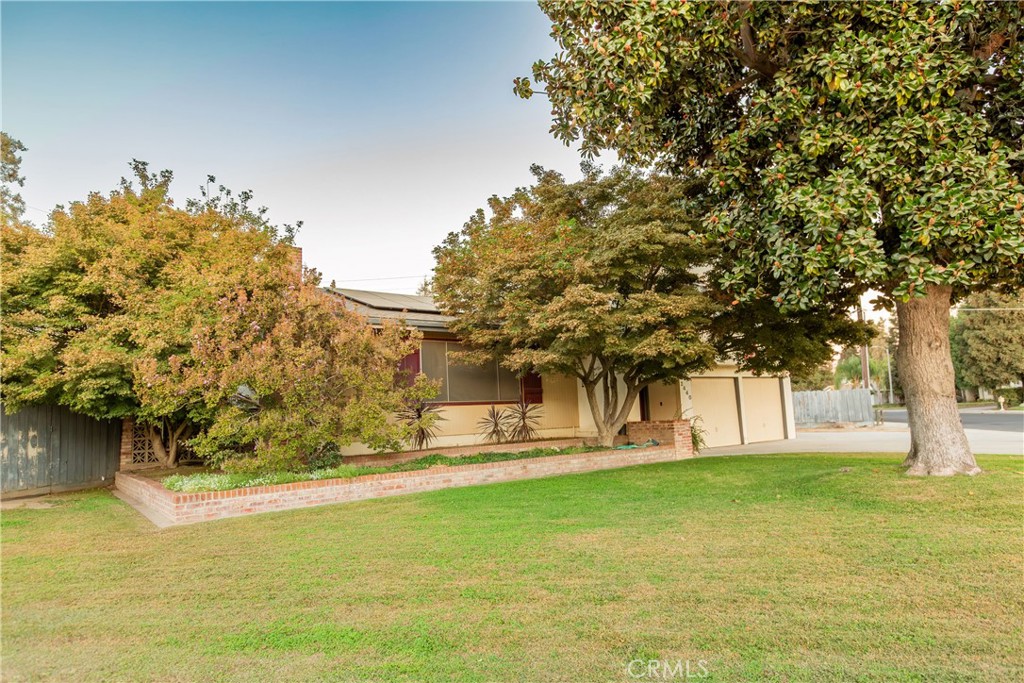 2440 E Howard Property Photo 48