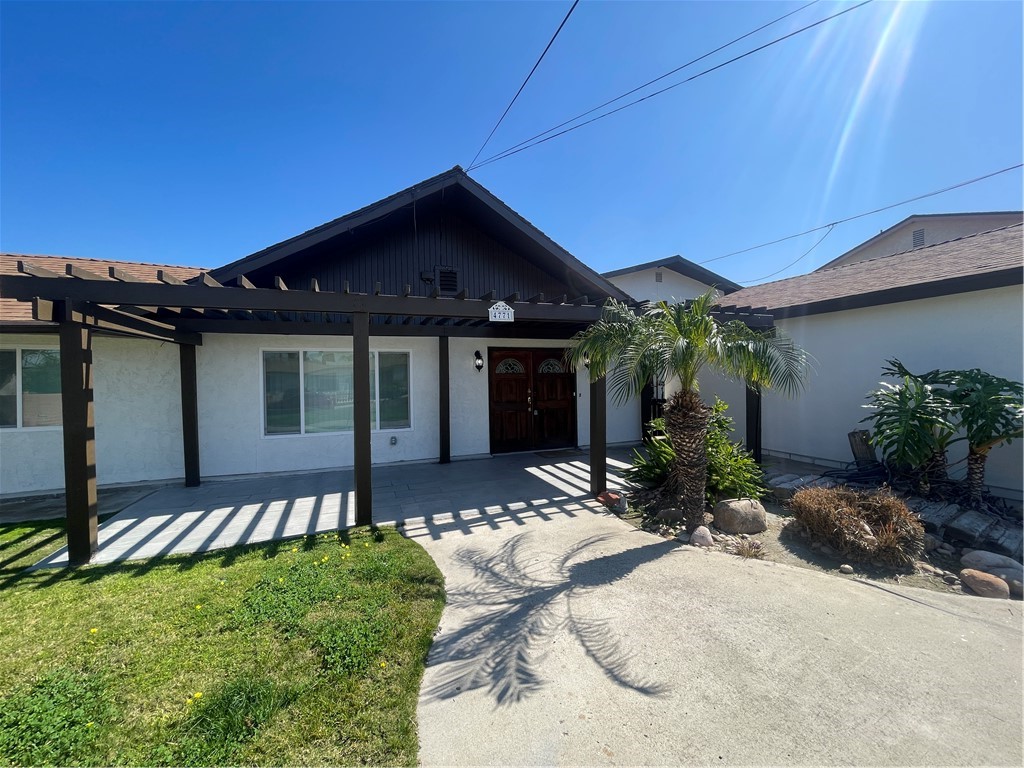 4771 68th Street Property Photo 4
