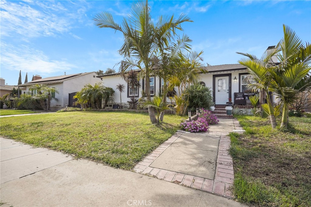 4449 Walnut Avenue Property Photo