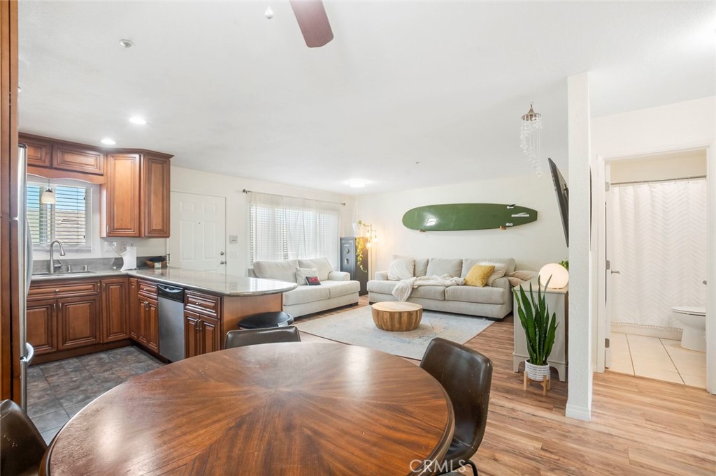 631 7th Street 11 Property Photo 5