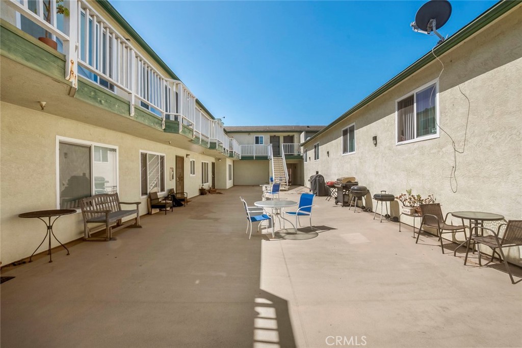 631 7th Street 11 Property Photo 19