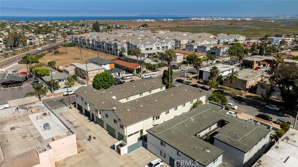 631 7th Street 11 Property Photo 28