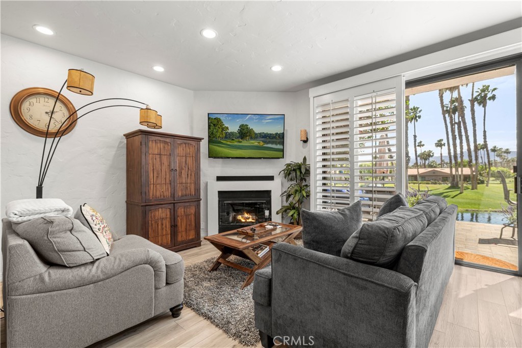 38099 Crocus Lane Property Photo 2