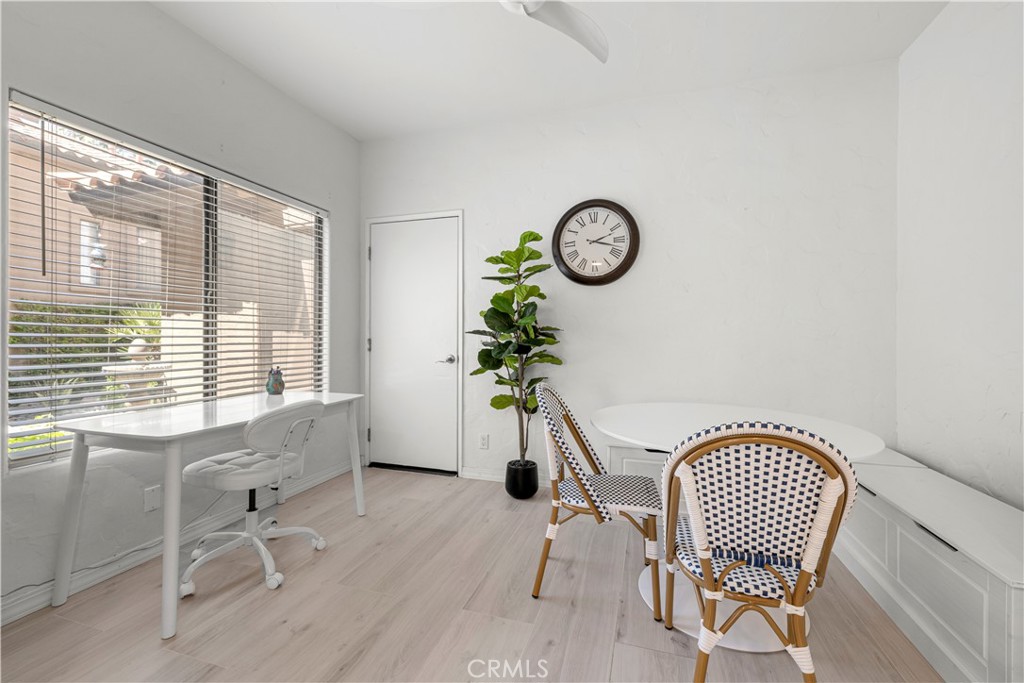 38099 Crocus Lane Property Photo 11
