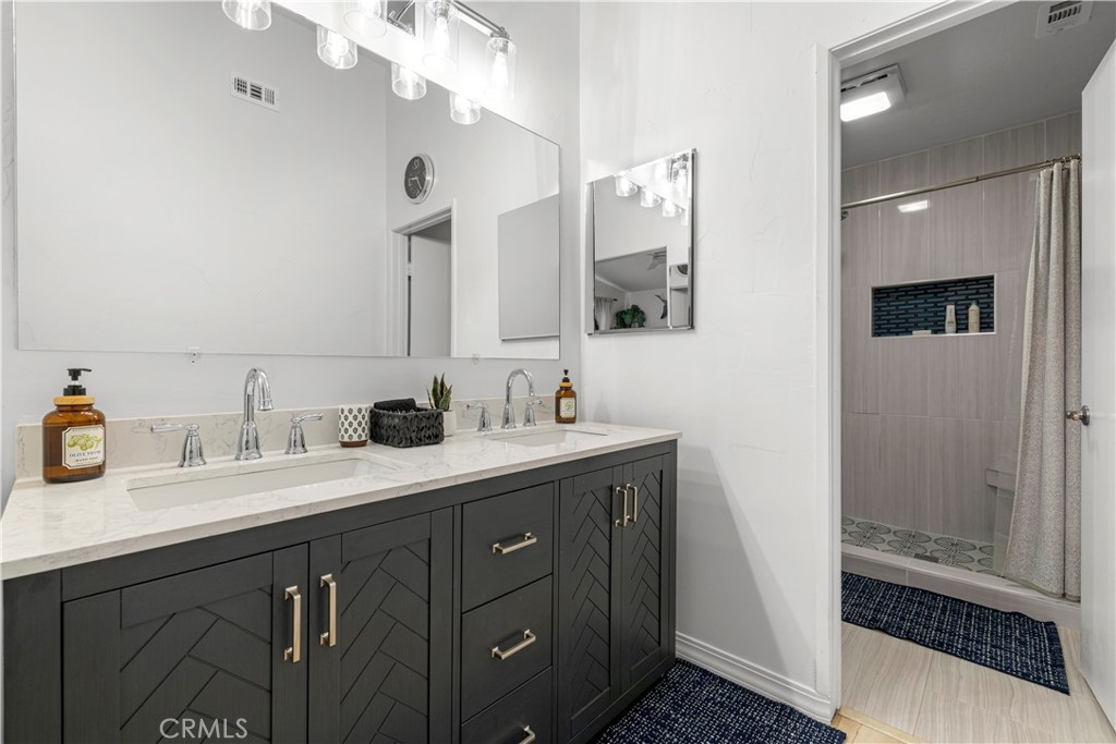 38099 Crocus Lane Property Photo 15