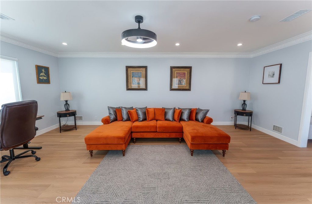 12329 Oxford Property Photo 3