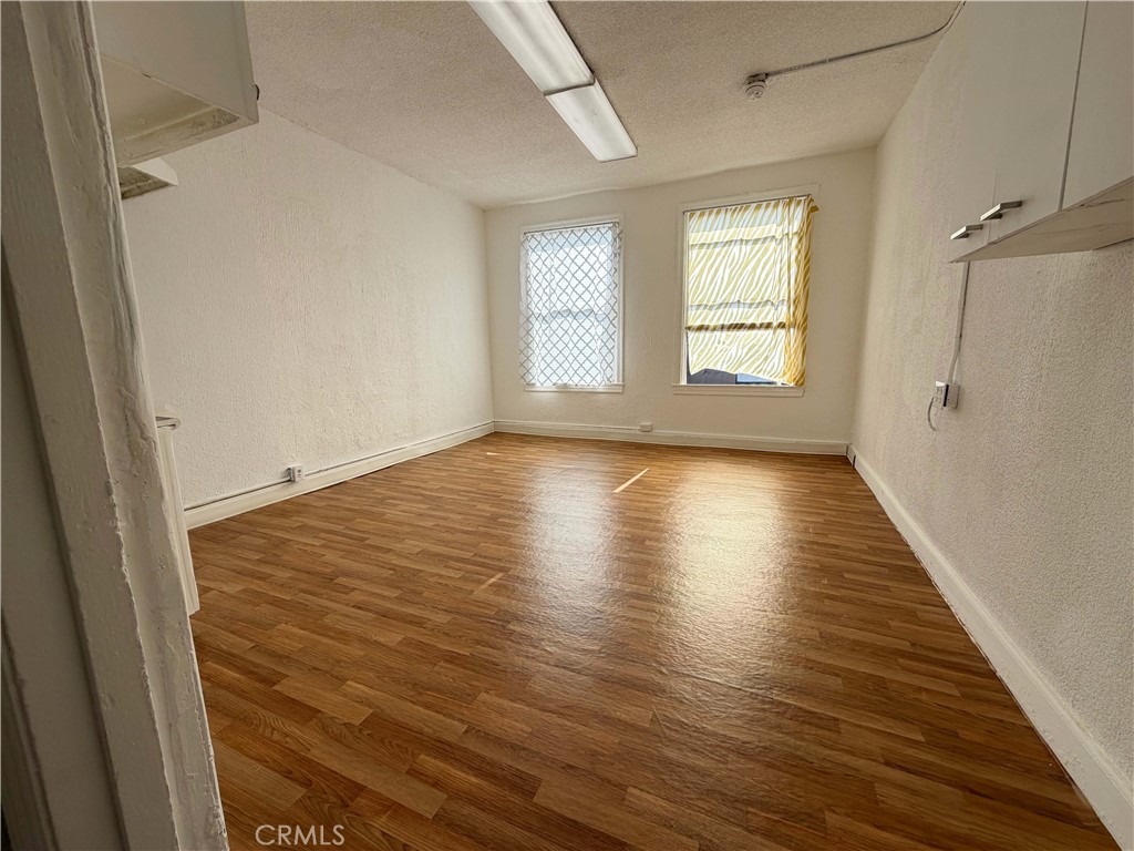 256 Florence Avenue 202 Property Photo 6
