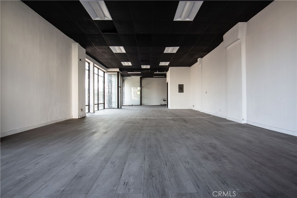 601 N Western Property Photo 1