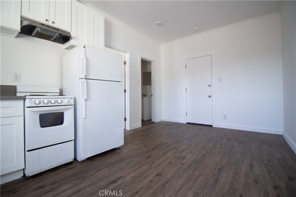 1411 Burlington Avenue 29 Property Photo 4