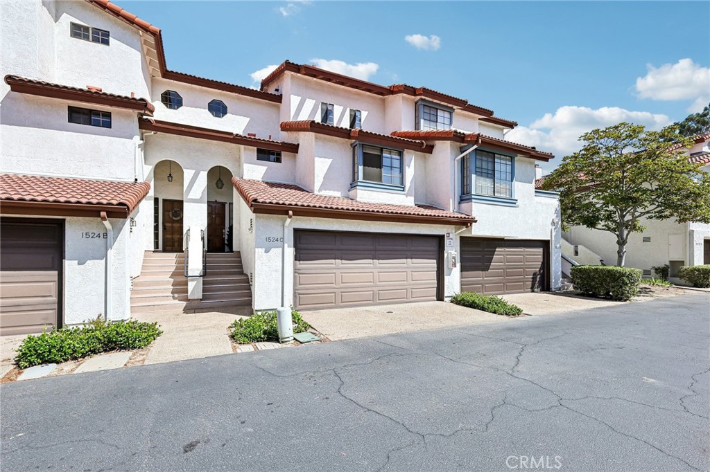1524 Apache Drive C Property Photo 2