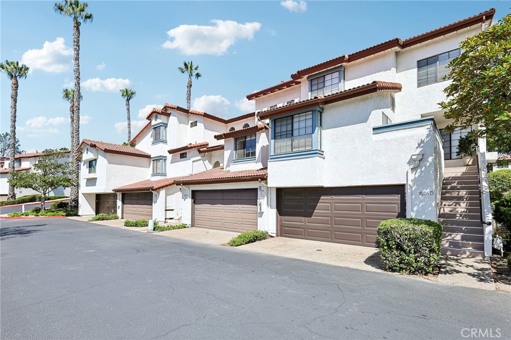 1524 Apache Drive C Property Photo 3