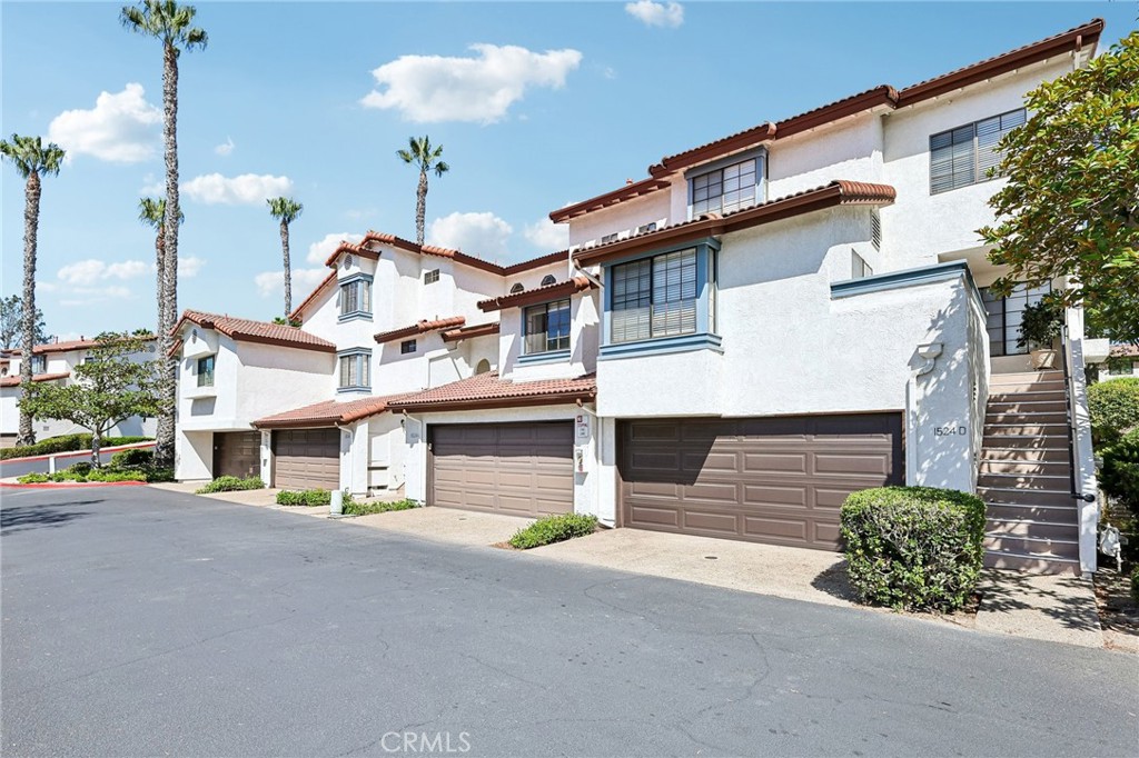 1524 Apache Drive C Property Photo 3