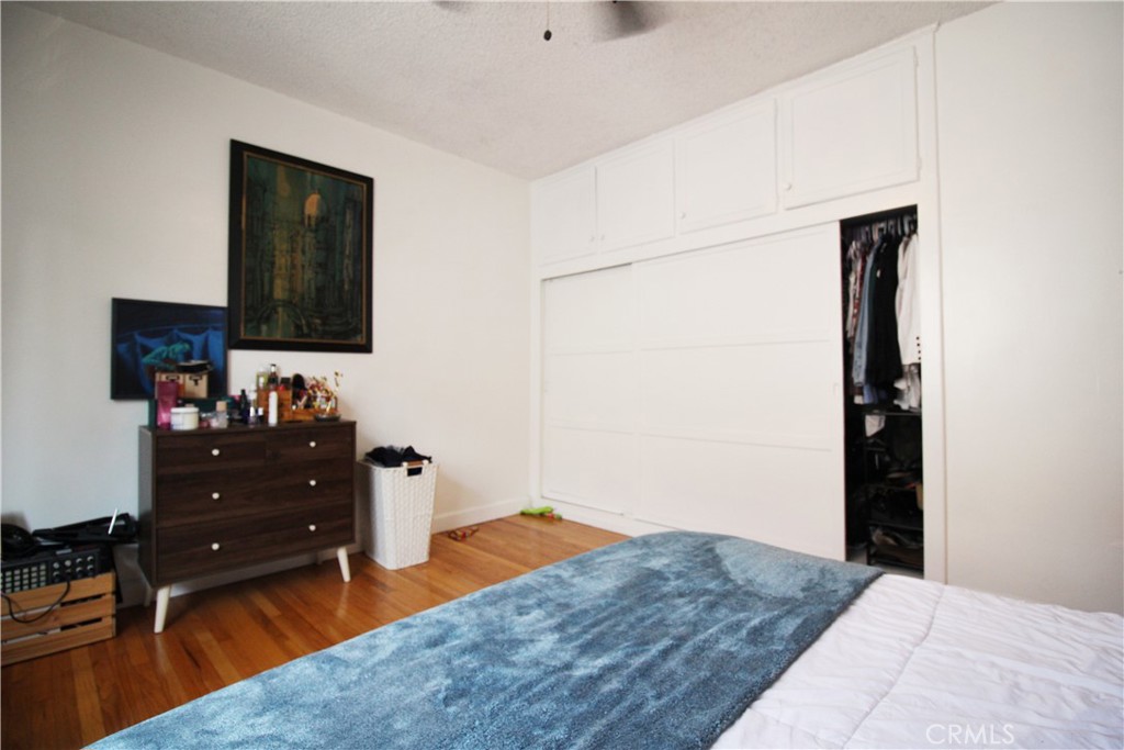 1224 N Mansfield Property Photo 7