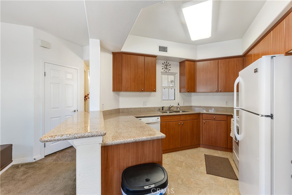 2716 Lake Pointe Drive 226 Property Photo 10