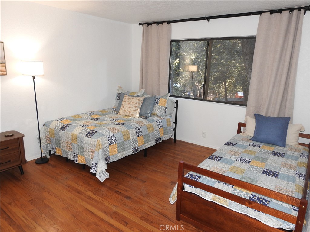 5041 Pine Ridge Avenue Property Photo 22