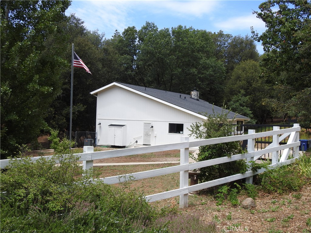 5041 Pine Ridge Avenue Property Photo 37
