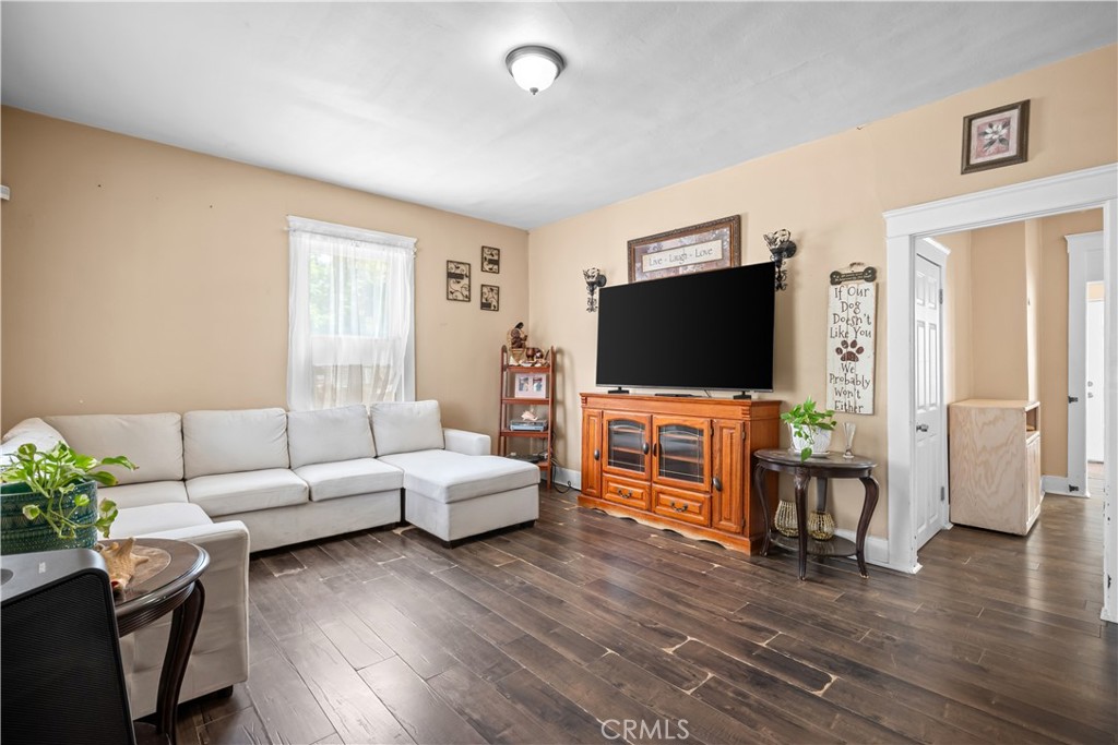 40859 Acacia Property Photo 2