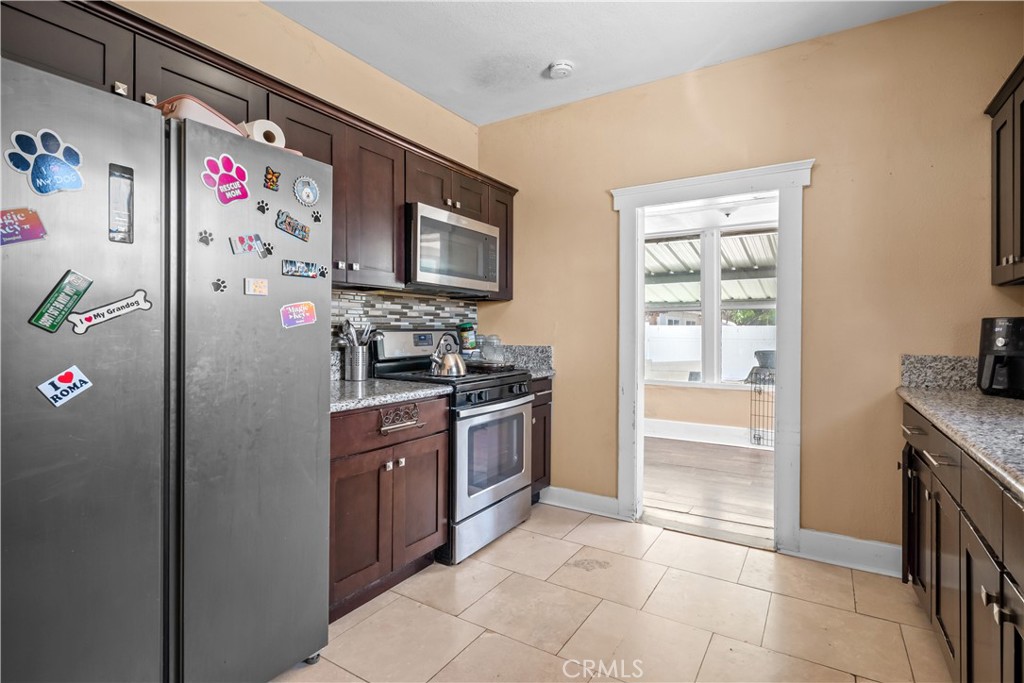 40859 Acacia Property Photo 9
