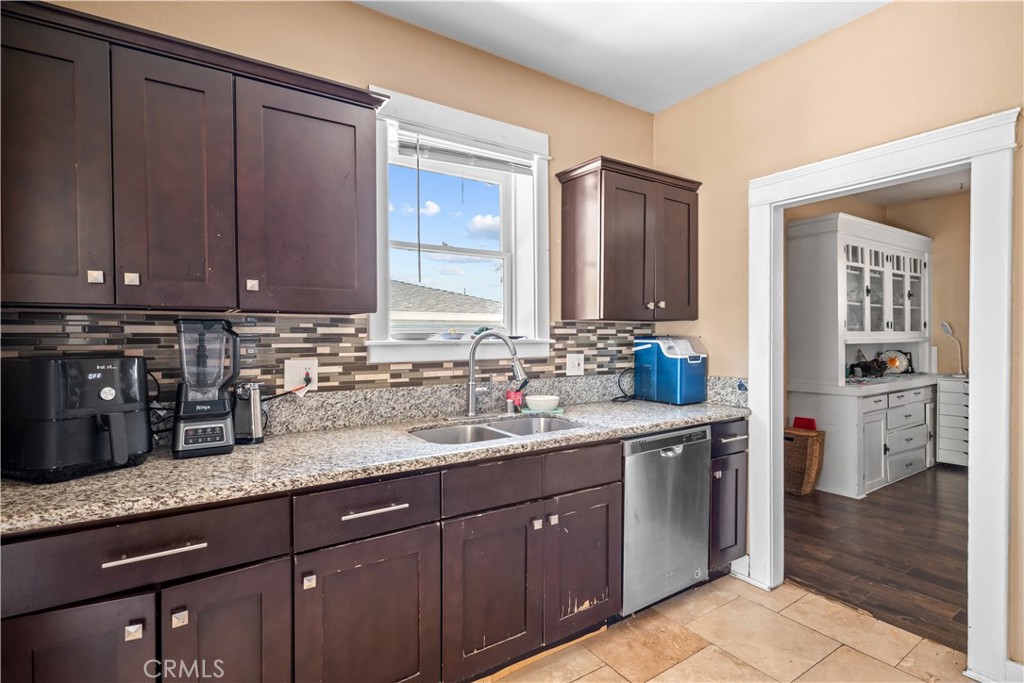 40859 Acacia Property Photo 11
