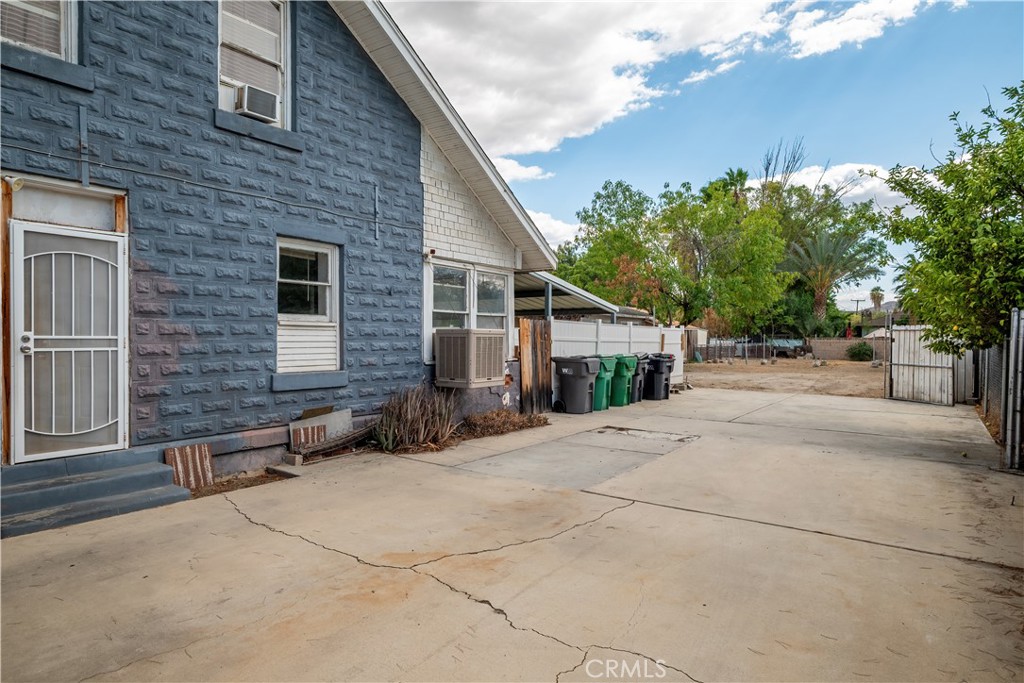 40859 Acacia Property Photo 24