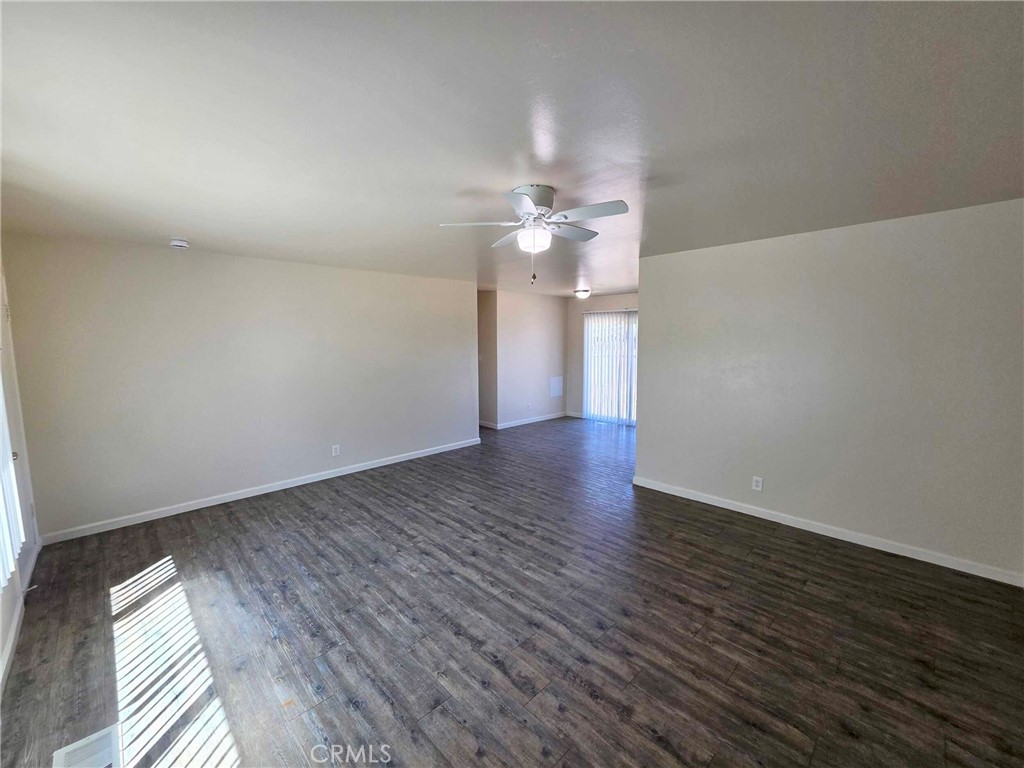 822 Walnut Property Photo 5