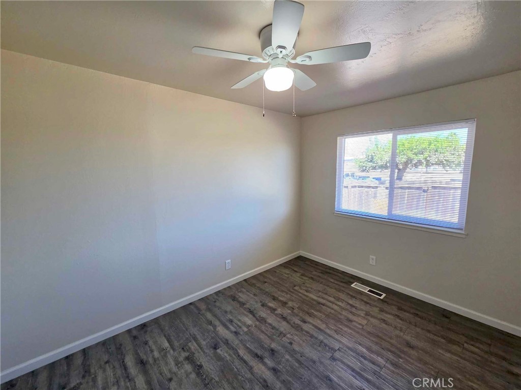 822 Walnut Property Photo 16