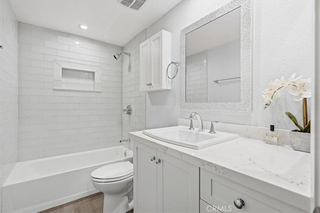 17017 Mount Lilita Court Property Photo 9