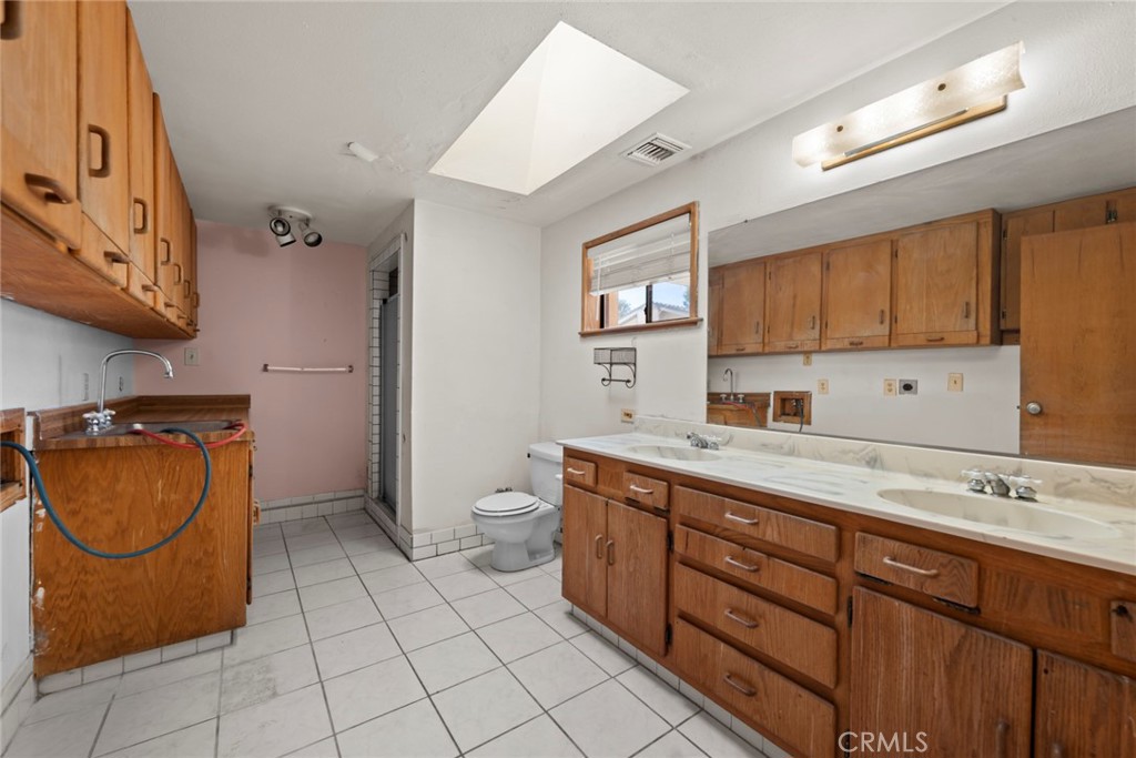 165 W Avenue L Property Photo 10