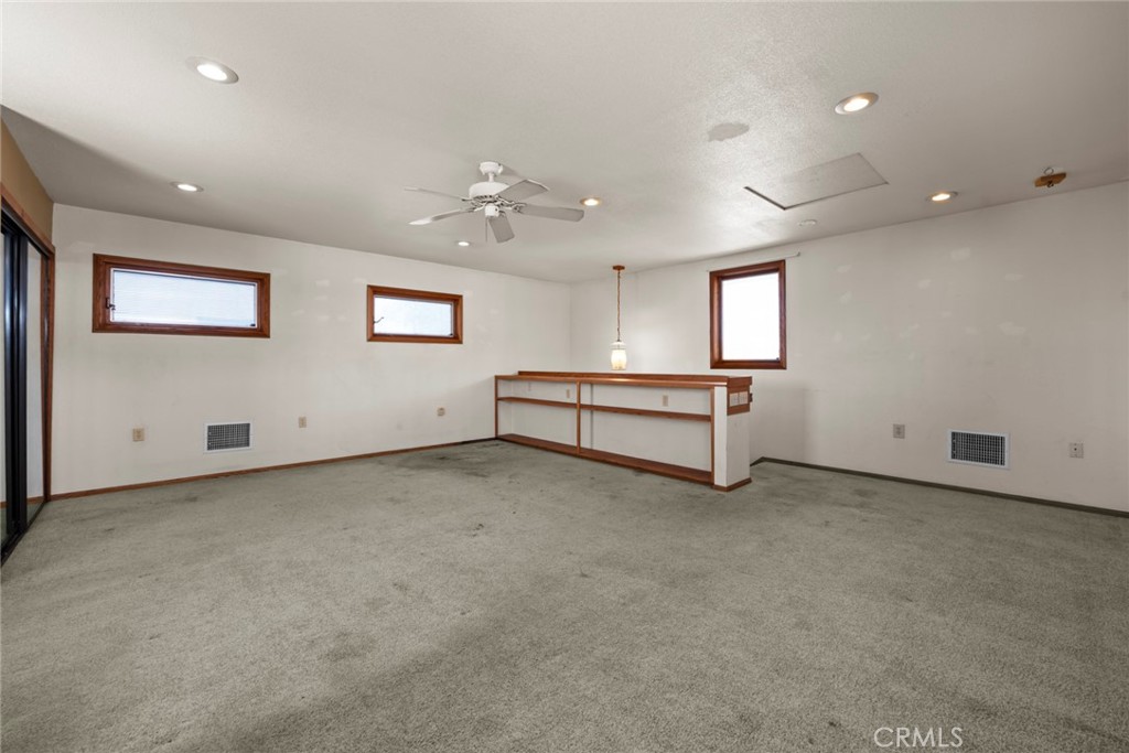 165 W Avenue L Property Photo 15