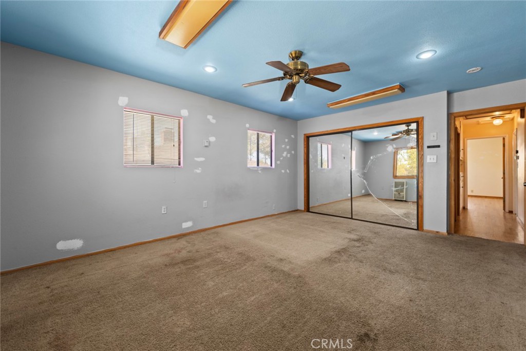 165 W Avenue L Property Photo 16