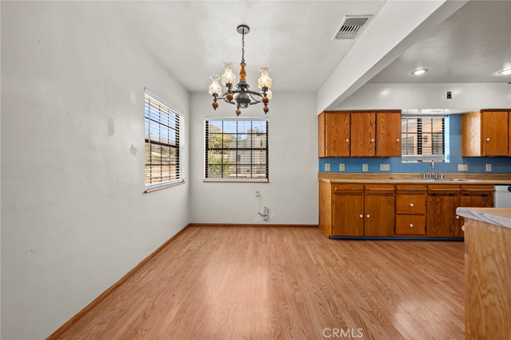 165 W Avenue L Property Photo 19