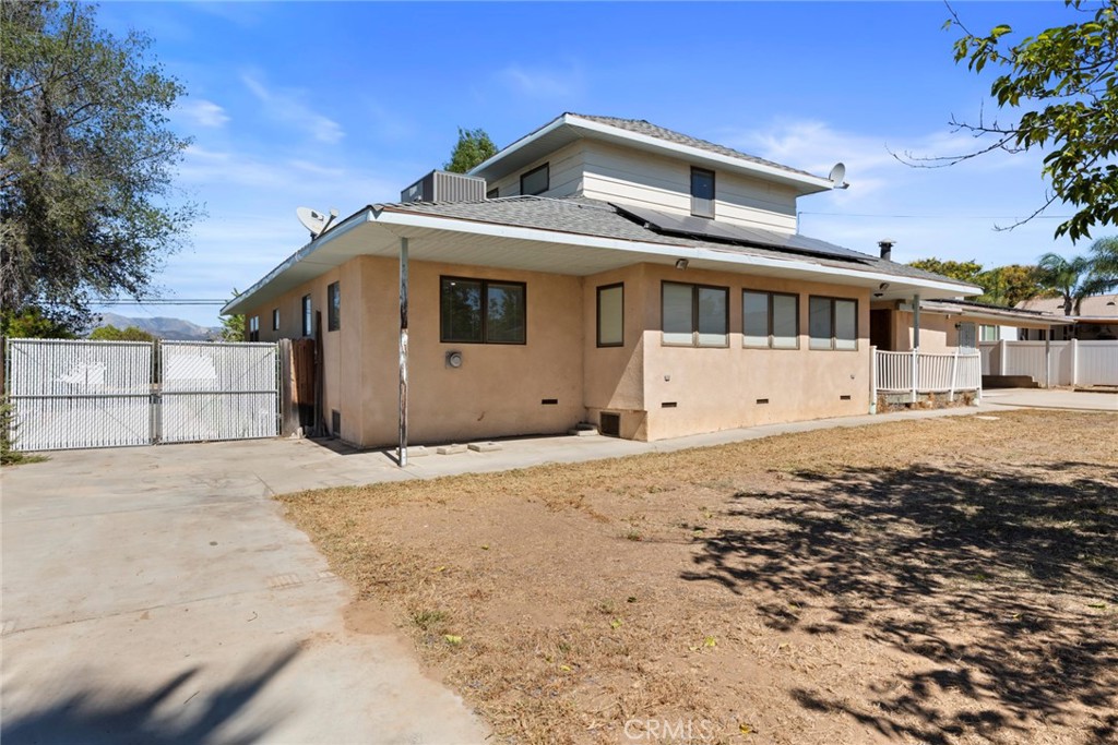 165 W Avenue L Property Photo 35