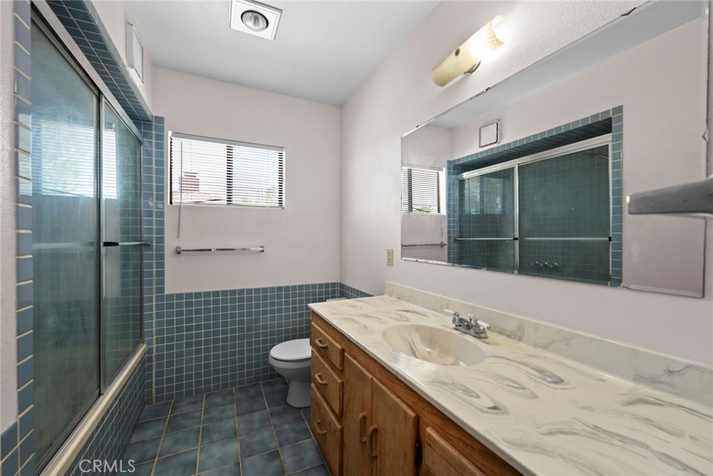 165 W Avenue L Property Photo 36