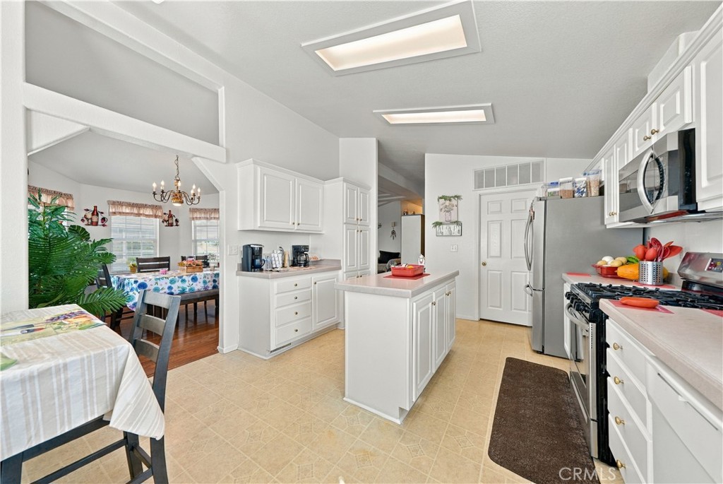 27250 Murrieta 233 Property Photo 12