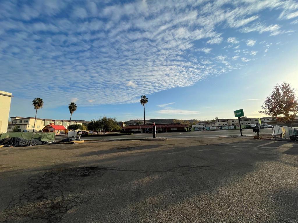 13056 Poway Road Property Photo 8
