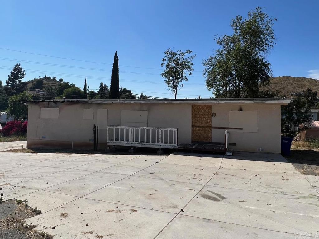 1675 N 2nd Street Property Photo 1