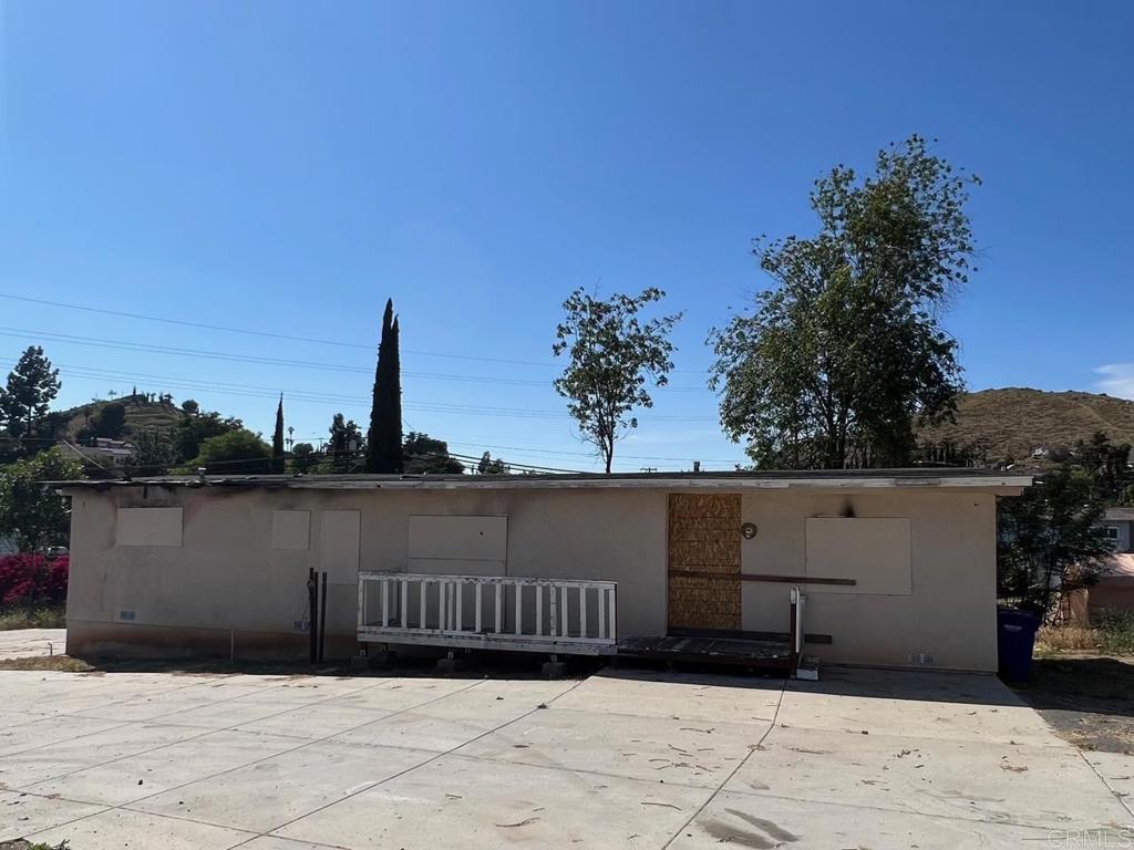 1675 N 2nd Street Property Photo 2