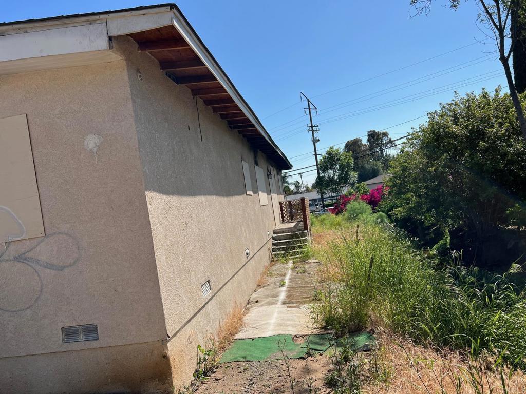 1675 N 2nd Street Property Photo 9