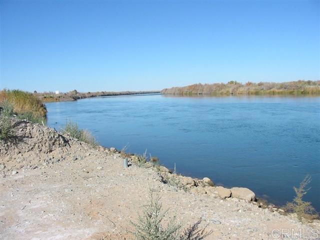 2666 Rio Vista Way Property Photo 3