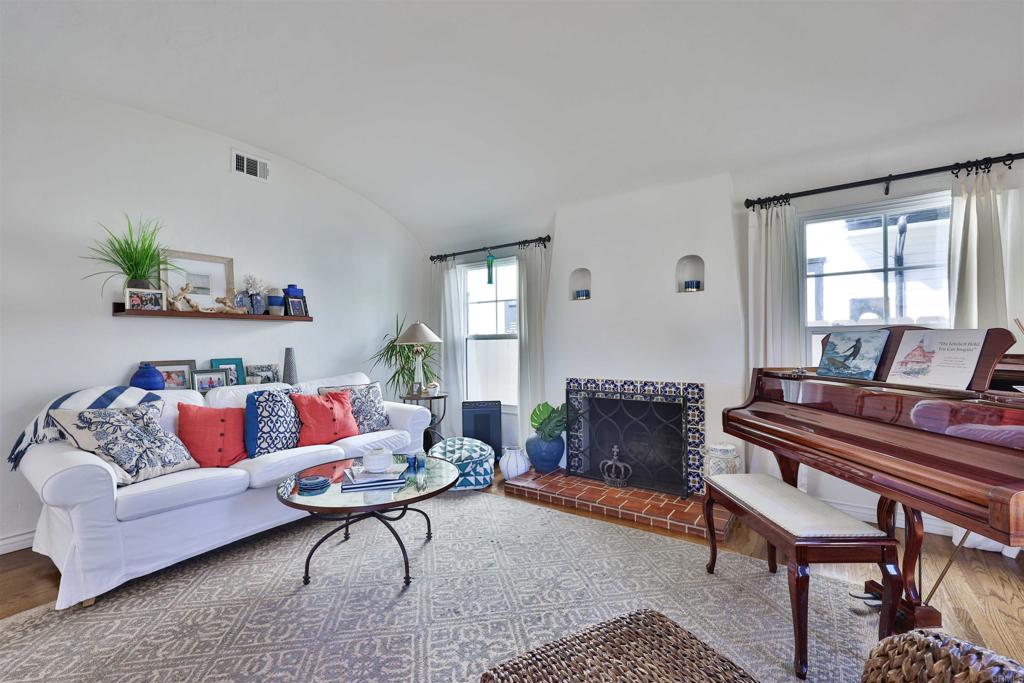 408 5th Property Photo 9