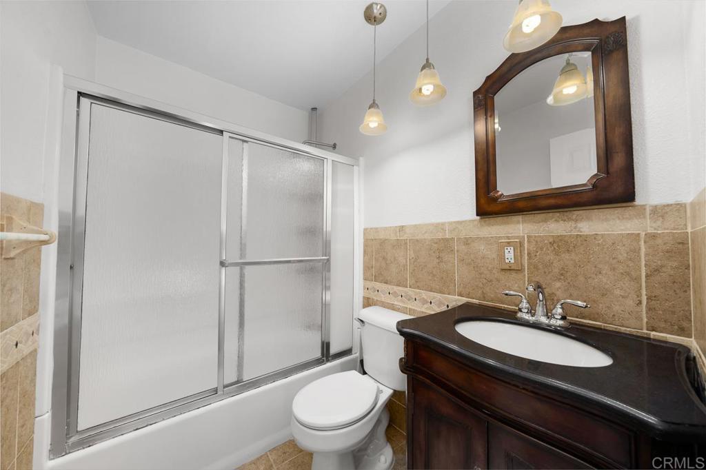 5340 Manzanares Way Property Photo 3