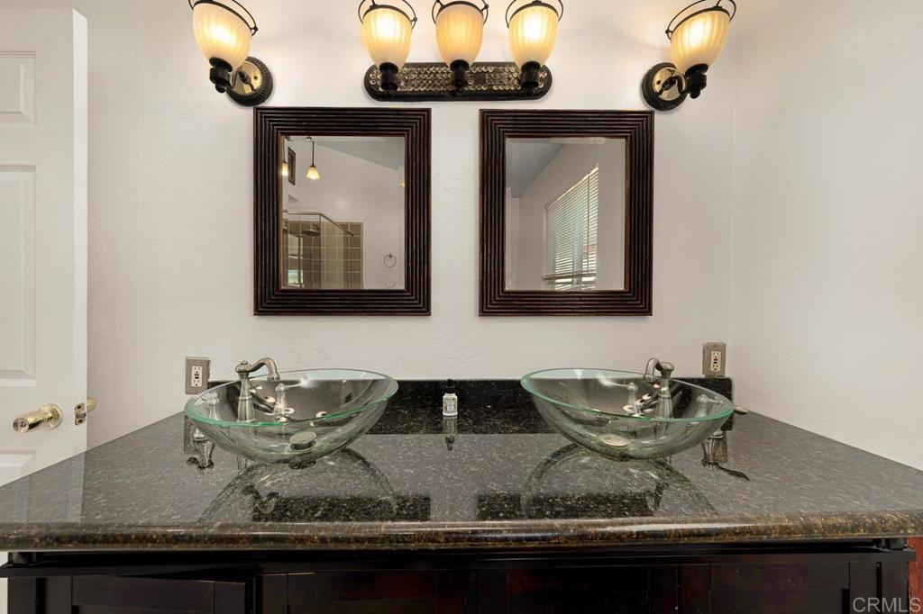 5340 Manzanares Way Property Photo 8