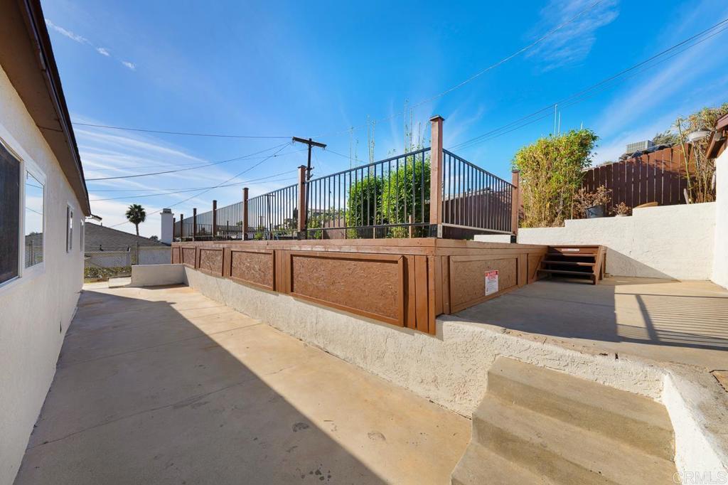 5340 Manzanares Way Property Photo 18