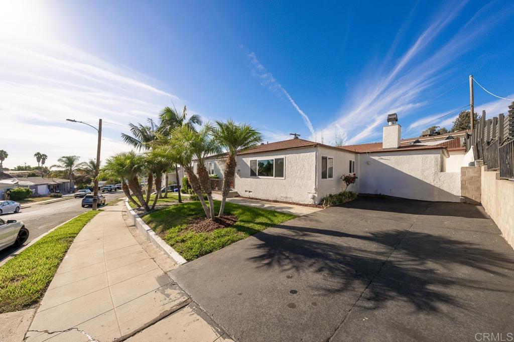 5340 Manzanares Way Property Photo 23