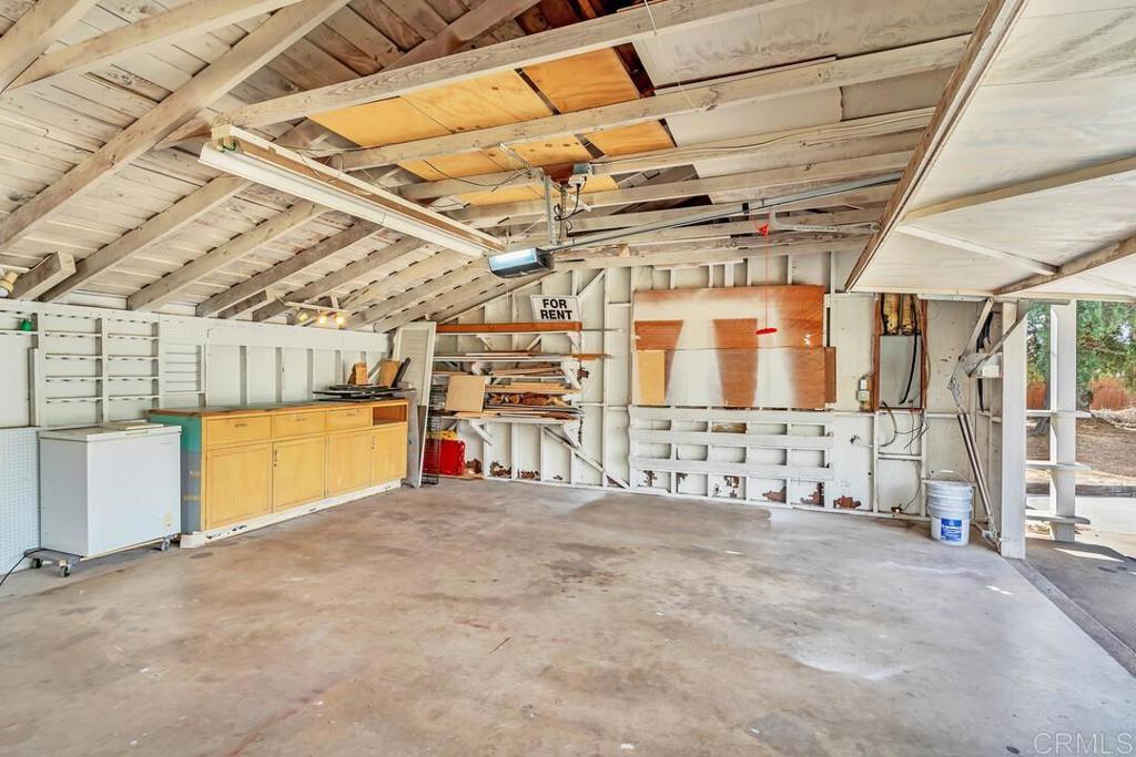 988 Pepper Drive Property Photo 17