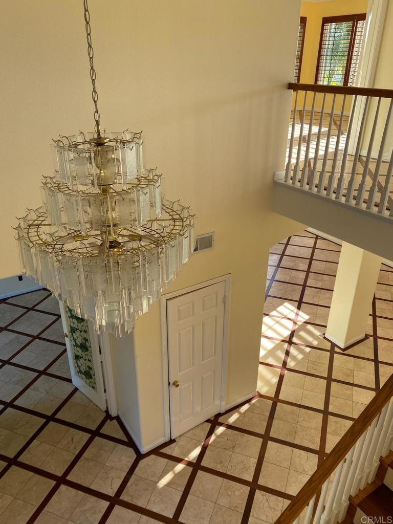 1018 Burga Loop Property Photo 7