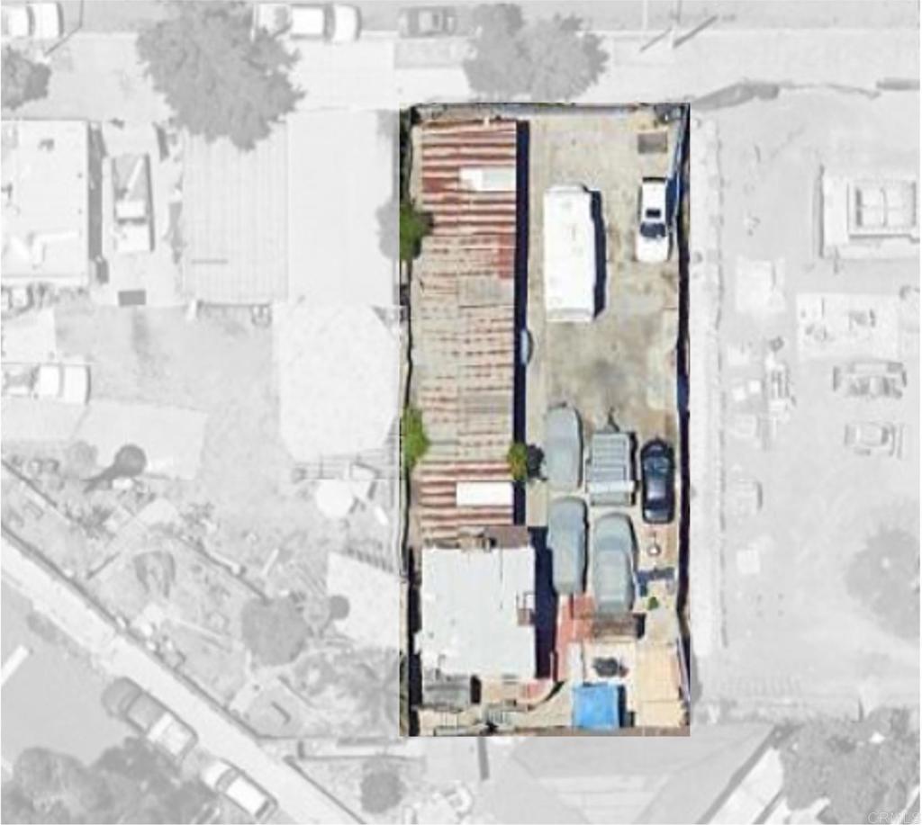 2547 Commercial Street Property Photo 2